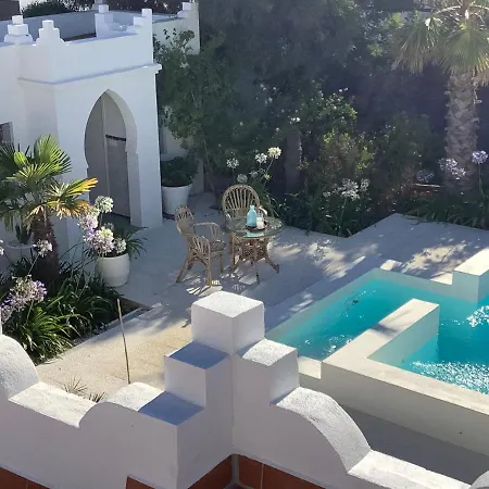 בית הארחה Kasbah Andaluz צ'יקלנה דה לה פרונטרה